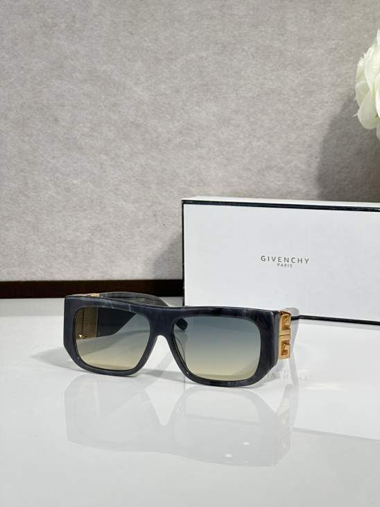 Picture of Givenchy Sunglasses _SKUfw77894639fw